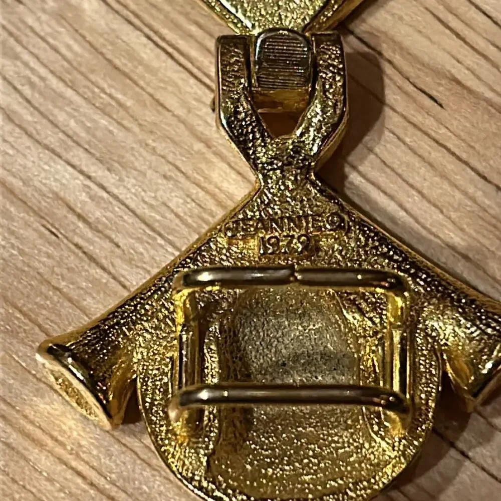 Jeannie 1979 Vintage Golf Ball Tees Gold Tone Ladies Belt Buckle #160